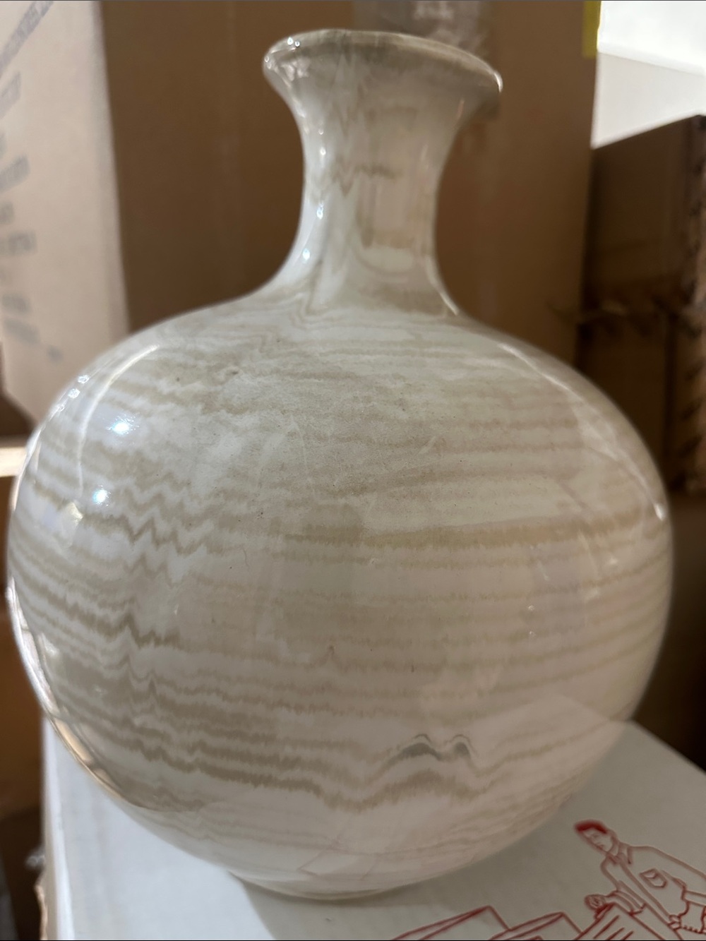 Neutral Marble-Pattern Ceramic Vase - Cream